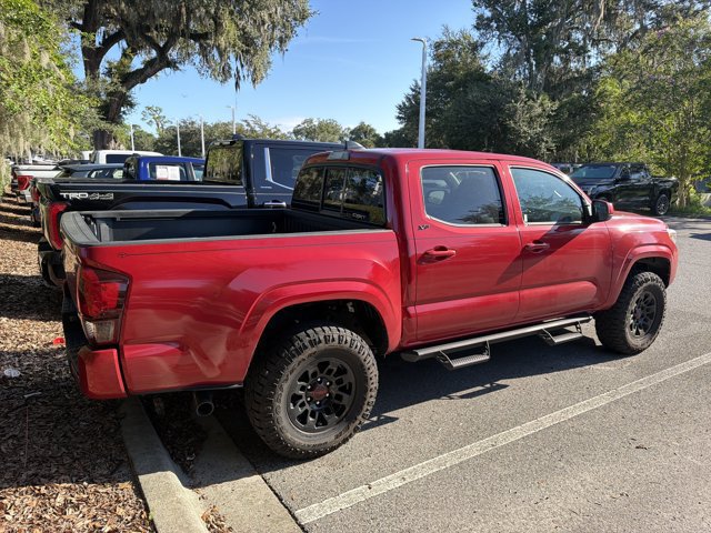 Used 2022 Toyota Tacoma SR AWD/4WD image 2