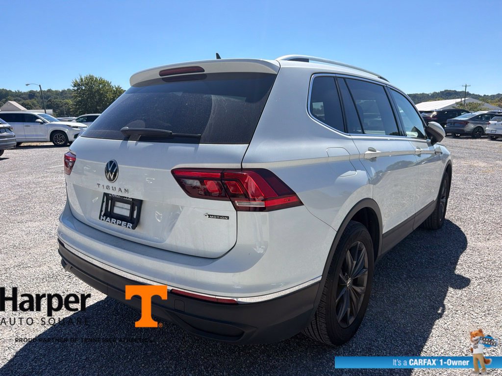 Used 2023 Volkswagen Tiguan SE w/ Panoramic Sunroof Package AWD/4WD image 5
