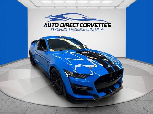 Used 2022 Ford Mustang Shelby GT500 w/ Technology Package RWD image 5