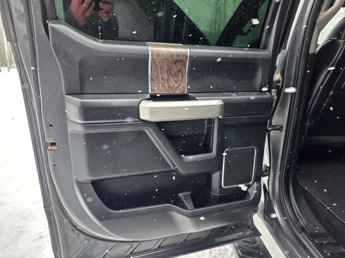 Used 2019 Ford F350 Lariat w/ Lariat Ultimate Package image 18