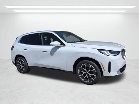 New 2026 BMW X3 xDrive30 w/ Premium Package AWD/4WD image 2