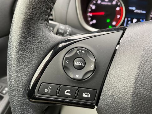 Used 2022 Mitsubishi Eclipse Cross image 16