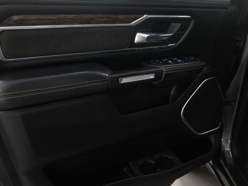 Used 2019 RAM 1500 Laramie image 20