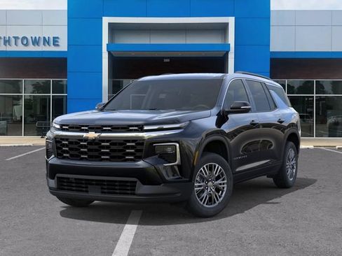 New 2026 Chevrolet Traverse LT FWD image 6