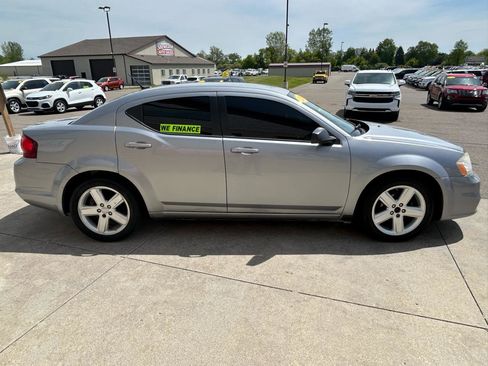 Used 2013 Dodge Avenger SE FWD image 3