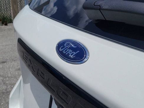 Used 2022 Ford Explorer ST w/ Equipment Group 401A AWD/4WD image 8