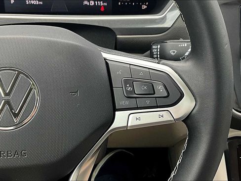 Used 2022 Volkswagen Tiguan SE AWD/4WD image 25