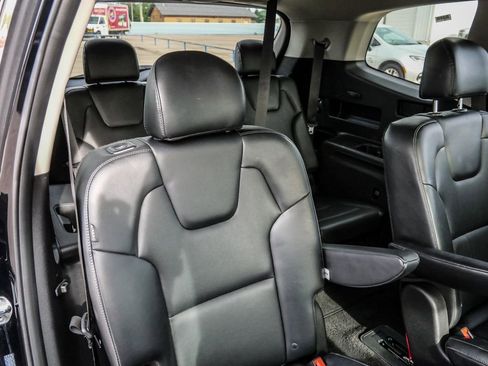 Used 2025 Kia Telluride S AWD/4WD image 21