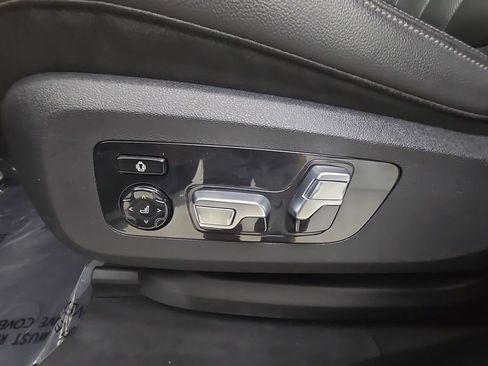 Used 2020 BMW X7 xDrive40i w/ Premium Package AWD/4WD image 14