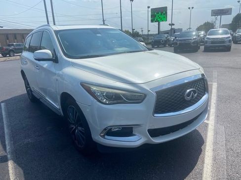 Used 2017 INFINITI QX60 FWD w/ Premium Plus Package image 3