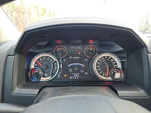 Used 2017 RAM 1500 Laramie w/ Convenience Group image 24