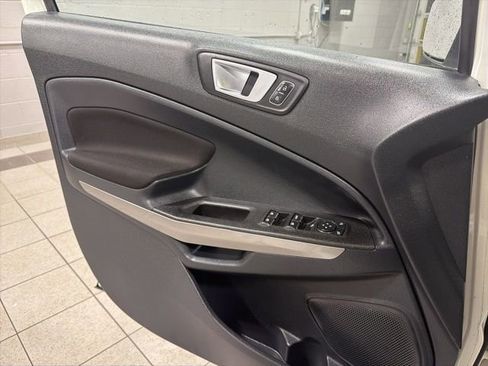 Used 2019 Ford EcoSport SE w/ SE Convenience Package image 22