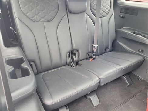 Used 2022 Hyundai Palisade Limited image 16