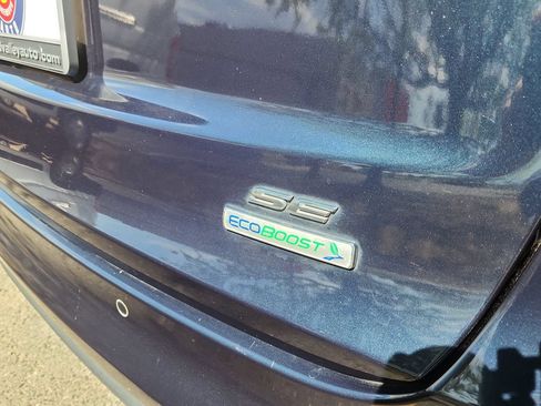 Used 2020 Ford Fusion SE FWD image 13