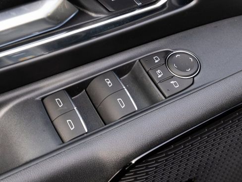 New 2025 Chevrolet Silverado EV LT image 14