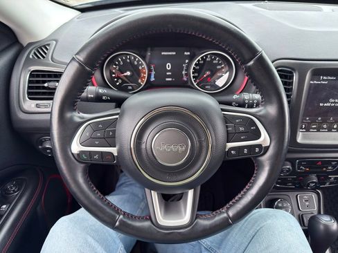 Used 2021 Jeep Compass Trailhawk AWD/4WD image 37