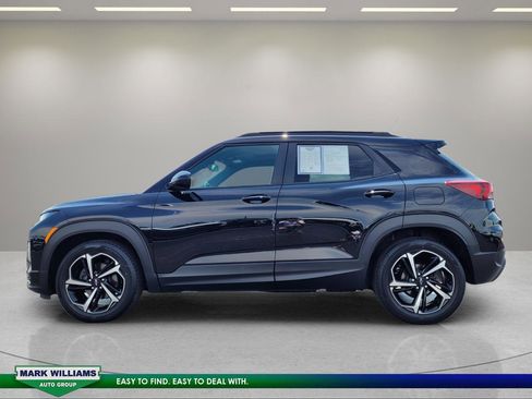 Used 2022 Chevrolet TrailBlazer RS w/ Sun and Liftgate Package FWD image 7