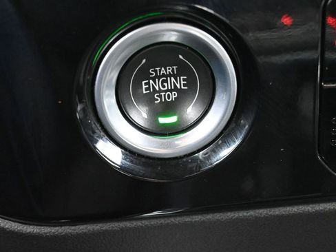 Used 2022 Chevrolet Silverado 1500 RST image 30