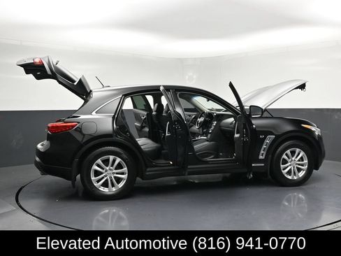 Used 2017 INFINITI QX70 AWD image 34