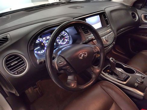 Used 2017 INFINITI QX60 Luxe w/ Premium Plus Package image 4
