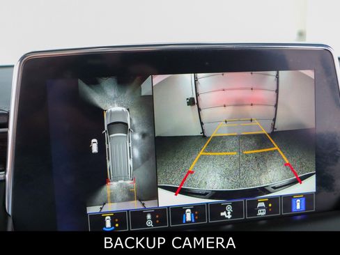 Used 2023 Chevrolet Tahoe Z71 w/ Luxury Package image 20