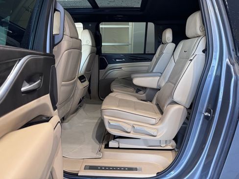 Used 2021 Cadillac Escalade ESV Premium Luxury w/ Driver Assist Tech Package image 12