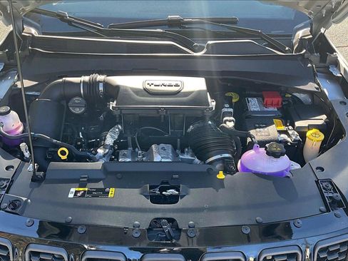 New 2026 Jeep Compass Latitude image 11