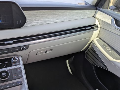 Used 2023 Hyundai Palisade Calligraphy FWD image 18