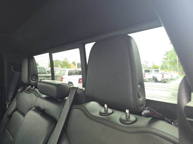 Used 2024 Chevrolet Silverado 2500 High Country w/ Technology Package AWD/4WD image 15