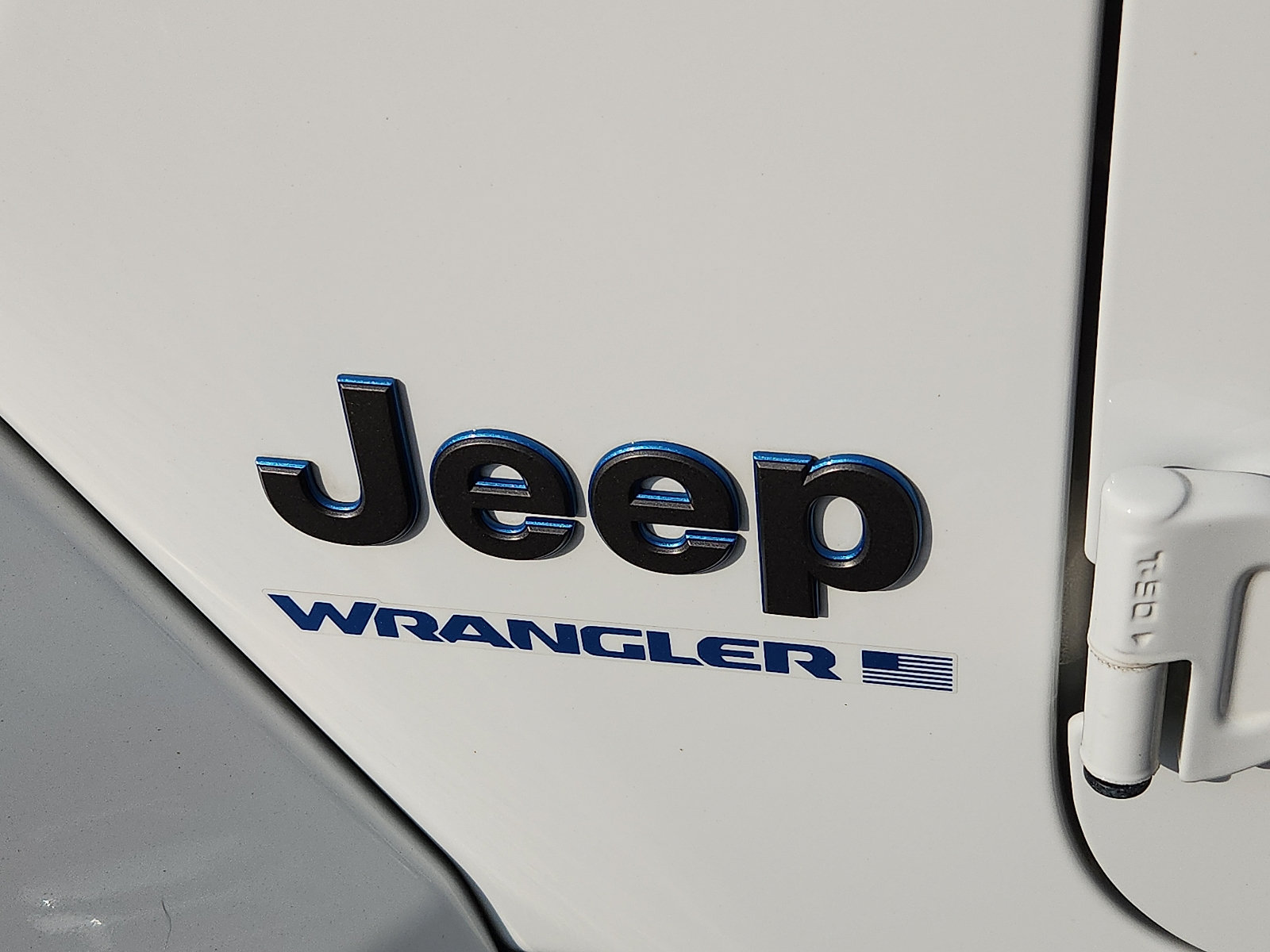 Used 2024 Jeep Wrangler Unlimited w/ Convenience Group AWD/4WD image 30