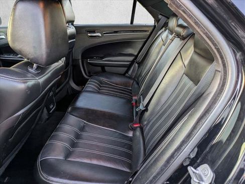 Used 2019 Chrysler 300 S image 19