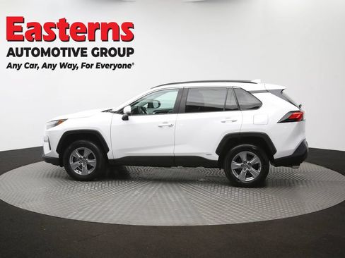 Used 2022 Toyota RAV4 XLE AWD/4WD image 60