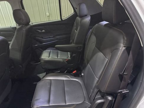 Used 2021 Chevrolet Traverse RS AWD/4WD image 23