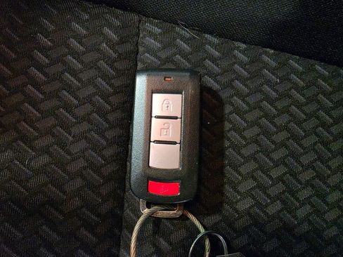 Used 2024 Mitsubishi Eclipse Cross LE AWD/4WD image 10