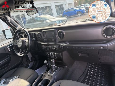 Used 2020 Jeep Wrangler Sport AWD/4WD image 27