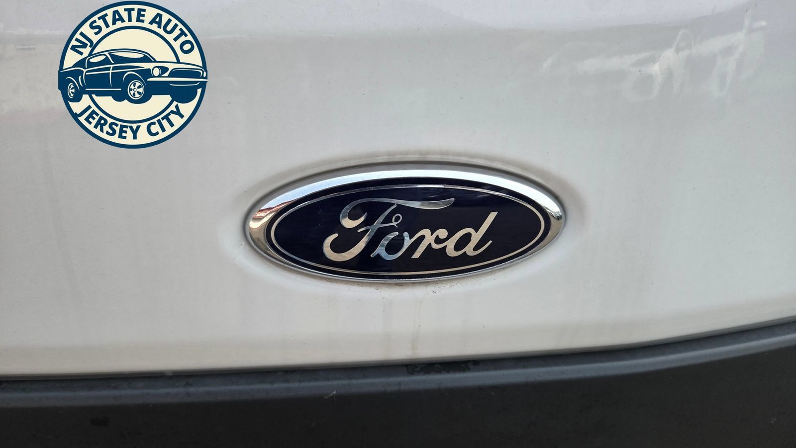 Used 2017 Ford Transit 250 130 Low Roof w/ Premium Package RWD image 29