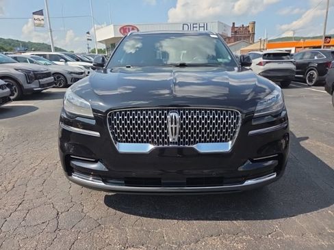 Used 2022 Lincoln Aviator Reserve w/ Elements Package Plus AWD/4WD image 2