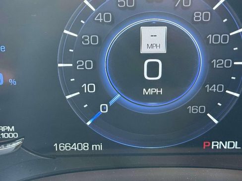 Used 2019 Cadillac Escalade Luxury AWD/4WD image 19