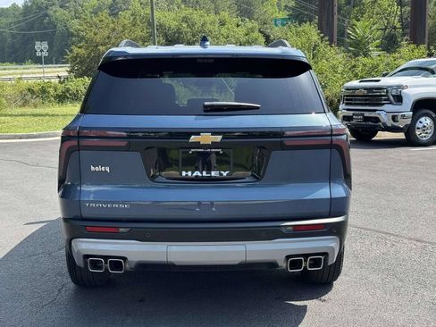 Used 2026 Chevrolet Traverse LT w/ Driver Confidence Package FWD image 24