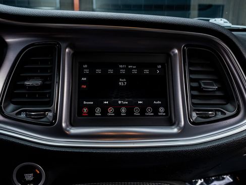 Used 2019 Dodge Challenger R/T w/ Blacktop Package image 19