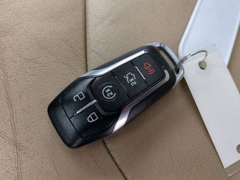 Used 2017 Ford Explorer XLT w/ Equipment Group 202A image 42