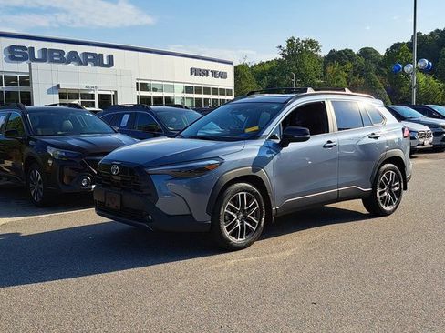 Used 2026 Toyota Corolla Cross XLE w/ Convenience Package AWD/4WD image 1