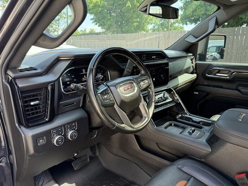 Used 2024 GMC Sierra 2500 AT4 w/ AT4 Preferred Package AWD/4WD image 25