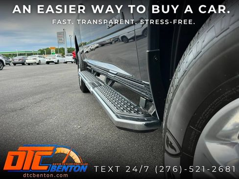 Used 2025 RAM 2500 Big Horn AWD/4WD image 32