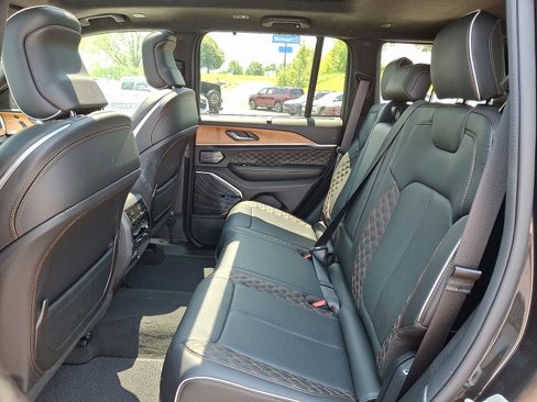 Certified 2024 Jeep Grand Cherokee Summit image 10