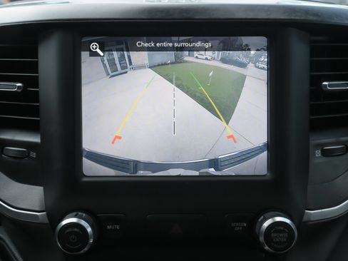 Used 2021 RAM 1500 Big Horn RWD image 16