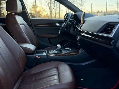 Used 2019 Audi Q5 2.0T Premium w/ Convenience Package image 20