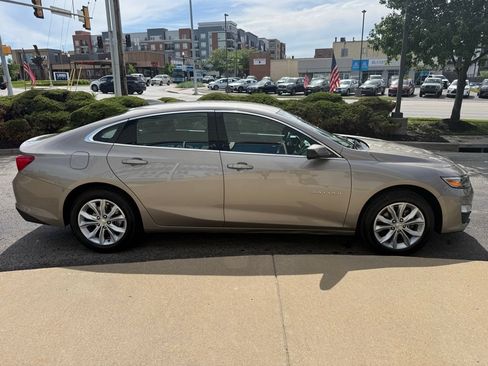 Used 2023 Chevrolet Malibu LT w/ Driver Confidence Package FWD image 4