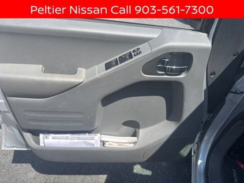 Certified 2017 Nissan Frontier SV AWD/4WD image 13