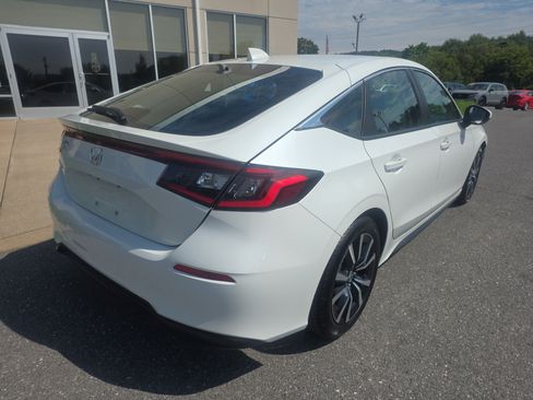 Used 2024 Honda Civic EX-L image 5